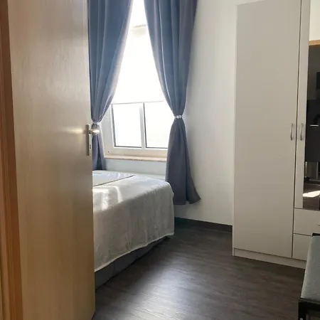 Mit Fitnessstudio Top1 Apartment